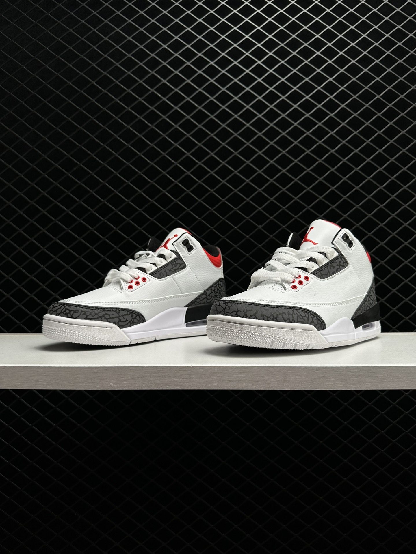 Air Jordan 3 SE DNM“ Fire Red”